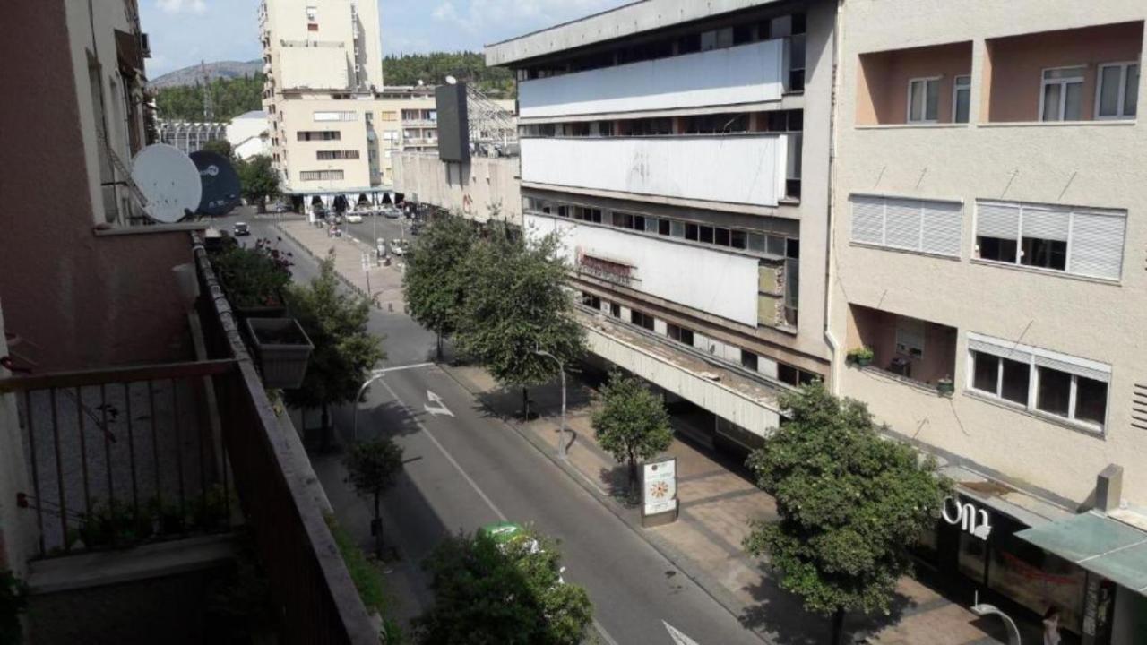 بودغوريتْسا Center Lux Apartment المظهر الخارجي الصورة