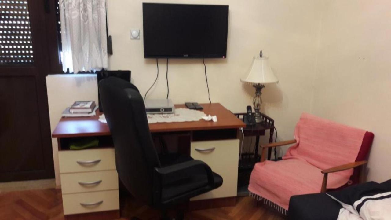 بودغوريتْسا Center Lux Apartment المظهر الخارجي الصورة
